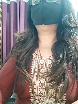 Snapshot of Aishwaryaa_69 chatting on 24, 4, 2026 Aishwaryaa 69 online show from 24, 4, 2026