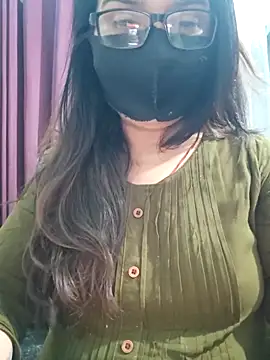 Snapshot of Aishwaryaa_69 chatting on 29, 4, 2026 Aishwaryaa 69 online show from 29, 4, 2026