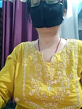 Snapshot of Aishwaryaa_69 chatting on 1, 5, 2026 Aishwaryaa 69 online show from 1, 5, 2026