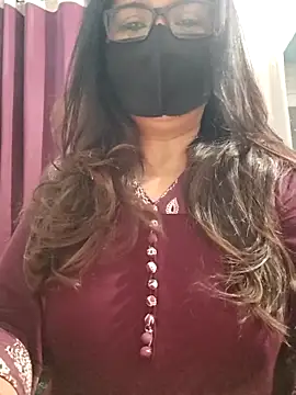 Snapshot of Aishwaryaa_69 chatting on 19, 5, 2026 Aishwaryaa 69 online show from 19, 5, 2026