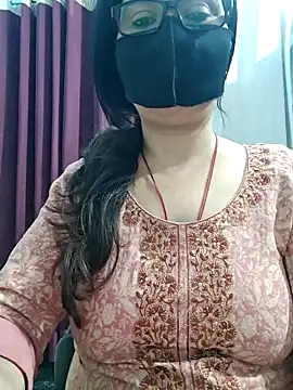 Snapshot of Aishwaryaa_69 chatting on 1, 6, 2026 Aishwaryaa 69 online show from 1, 6, 2026