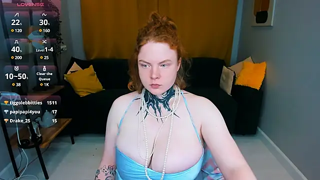 Snapshot of Cassie_xKiss chatting on 12, 12, 2024 Cassie xKiss online show from 12, 12, 2024