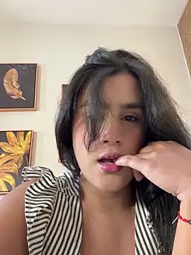 Snapshot of bonniekim_ chatting on 21, 9, 2025 bonniekim online show from 21, 9, 2025