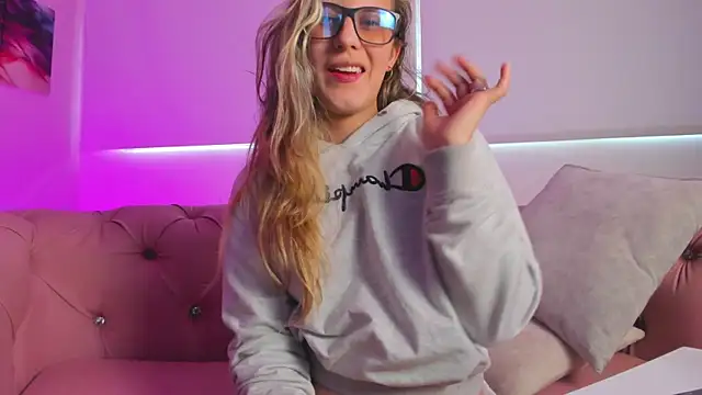 Giia paiige18 online show from 29, 12, 2024