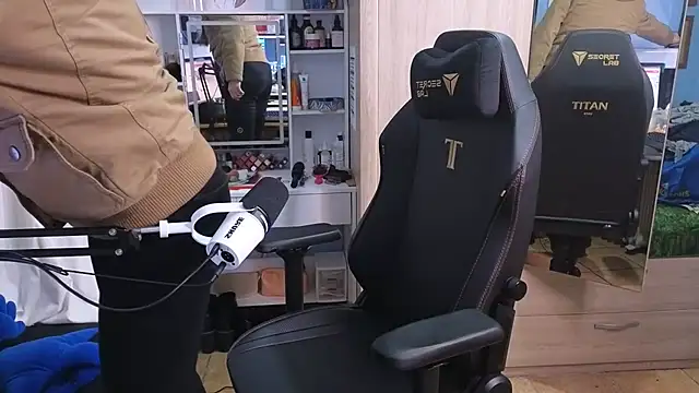 MemiKouki online show from 9, 1, 2025