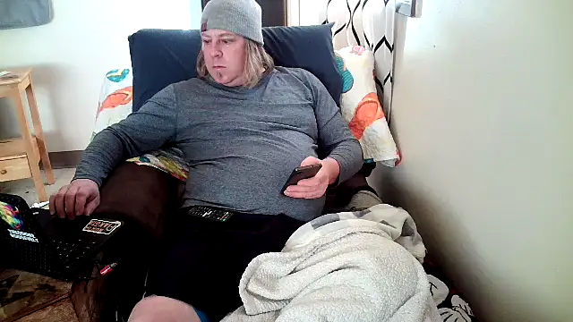 Snapshot of Mic_Oxinner chatting on 6, 1, 2025 Mic Oxinner online show from 6, 1, 2025