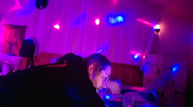 Snapshot of Mic_Oxinner chatting on 18, 1, 2025 Mic Oxinner online show from 18, 1, 2025