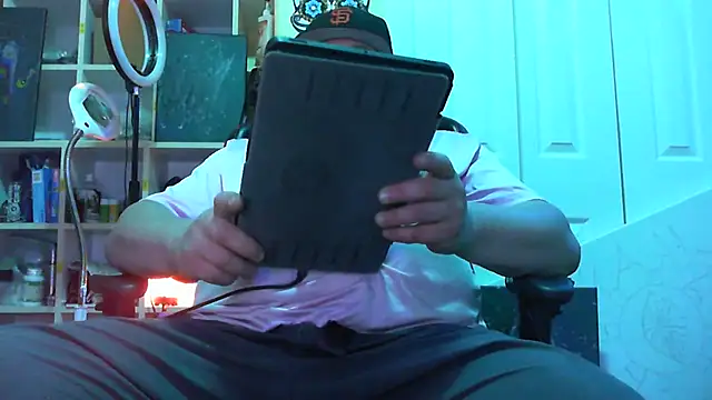 Snapshot of Mic_Oxinner chatting on 27, 9, 2025 Mic Oxinner online show from 27, 9, 2025