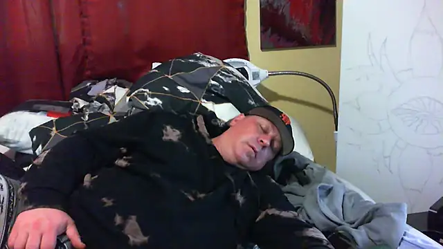 Snapshot of Mic_Oxinner chatting on 11, 10, 2025 Mic Oxinner online show from 11, 10, 2025