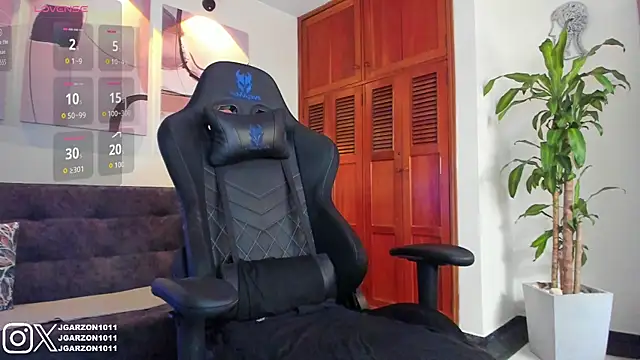 Snapshot of _joansoto chatting on 9, 9, 2025 joansoto online show from 9, 9, 2025