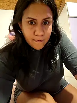 Snapshot of KasiaVenus_ chatting on 12, 11, 2025 KasiaVenus online show from 12, 11, 2025