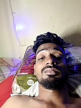 Snapshot of saggy1218 chatting on 14, 12, 2025 saggy1218 online show from 14, 12, 2025