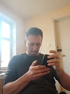 Snapshot of Viause_Kentauelle chatting on 5, 3, 2025 Viause Kentauelle online show from 5, 3, 2025