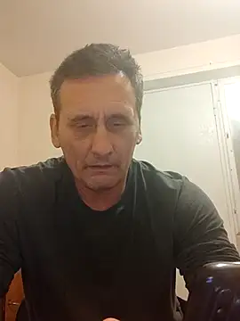 Snapshot of Viause_Kentauelle chatting on 5, 3, 2025 Viause Kentauelle online show from 5, 3, 2025