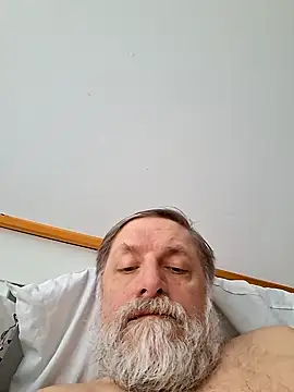 Outdoorsexlover online show from 18, 2, 2026