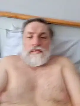 Outdoorsexlover online show from 5, 3, 2026