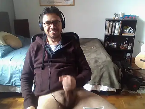 Diptongo online show from 26, 10, 2025