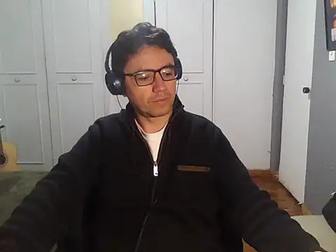 Diptongo online show from 25, 11, 2025