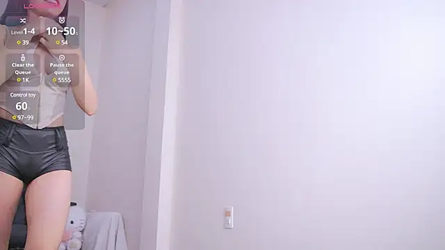 Miuzxc online show from 9, 2, 2025