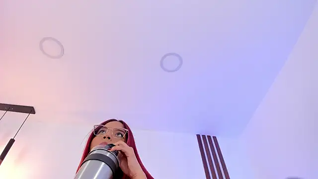 Scarlett Morgan  online show from 15, 12, 2025