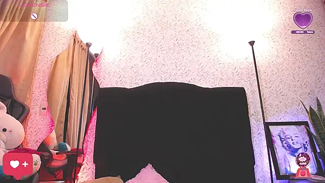 Snapshot of alicee_laurent chatting on 18, 3, 2025 alicee laurent online show from 18, 3, 2025