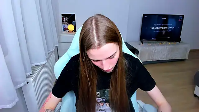 StellaLawless online show from 9, 2, 2025