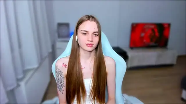 StellaLawless online show from 19, 2, 2025