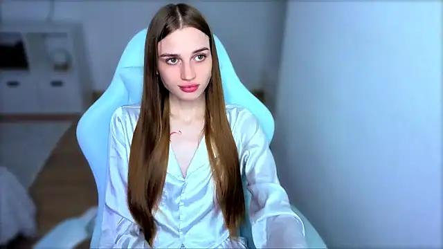 StellaLawless online show from 15, 9, 2025