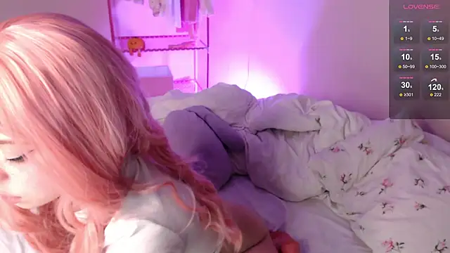 KatieMelone online show from 28, 10, 2025