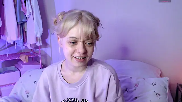 Snapshot of KatieMelone chatting on 13, 2, 2026 KatieMelone online show from 13, 2, 2026