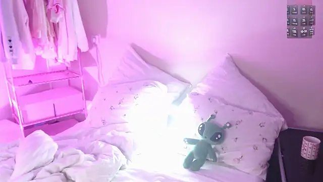 KatieMelone online show from 31, 3, 2026