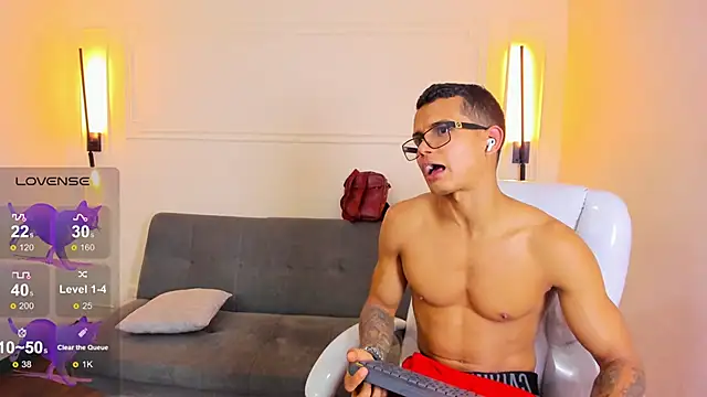 Snapshot of Paradise_boy_s chatting on 20, 2, 2026 Paradise boy s online show from 20, 2, 2026