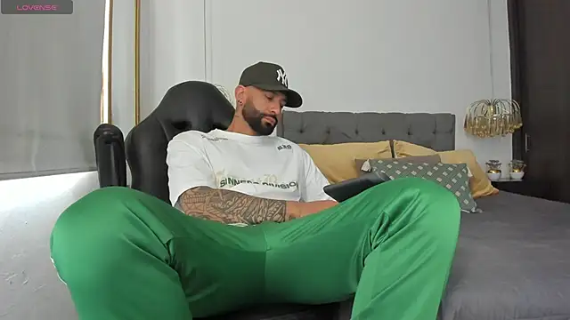 Snapshot of Yorby_Maxx1 chatting on 16, 1, 2025 Yorby Maxx1 online show from 16, 1, 2025