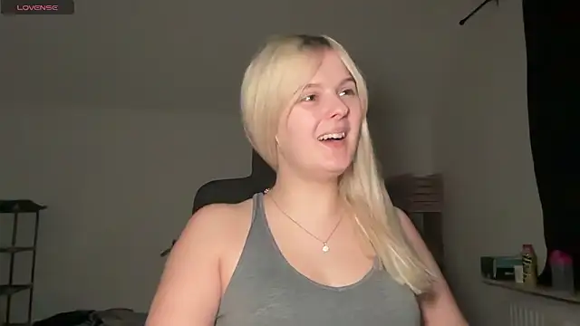 Allylove03 online show from 22, 9, 2025