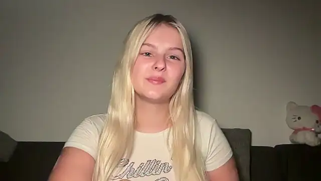 Snapshot of Allylove03 chatting on 15, 7, 2026 Allylove03 online show from 15, 7, 2026