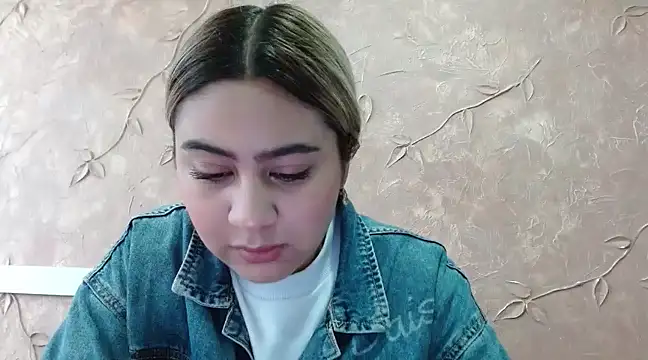 Miabonnett  online show from 25, 2, 2025