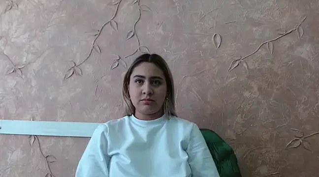 Miabonnett  online show from 3, 3, 2025