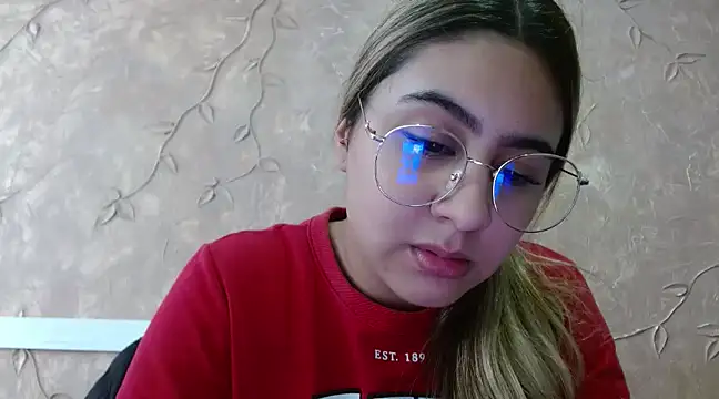 Miabonnett  online show from 11, 3, 2025