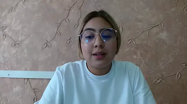 Miabonnett  online show from 18, 3, 2025