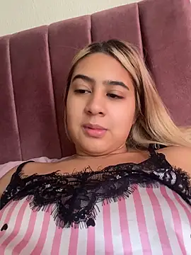 Snapshot of Miabonnett_ chatting on 14, 5, 2026 Miabonnett online show from 14, 5, 2026
