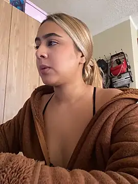 Snapshot of Miabonnett_ chatting on 1, 6, 2026 Miabonnett online show from 1, 6, 2026