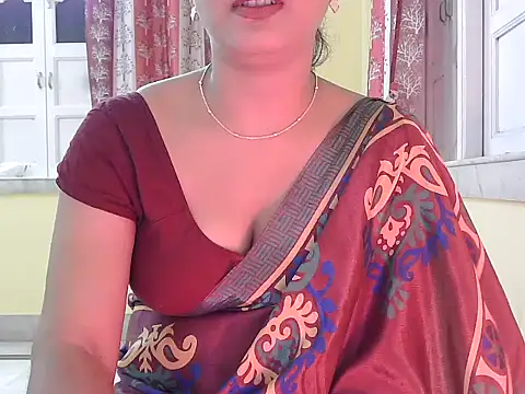 Snapshot of Model-Tanya chatting on 11, 11, 2025 Model-Tanya online show from 11, 11, 2025