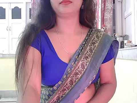 Snapshot of Model-Tanya chatting on 23, 11, 2025 Model-Tanya online show from 23, 11, 2025