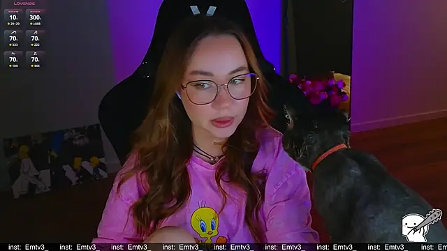 Snapshot of Emili1- chatting on 2, 7, 2026 Emili1- online show from 2, 7, 2026