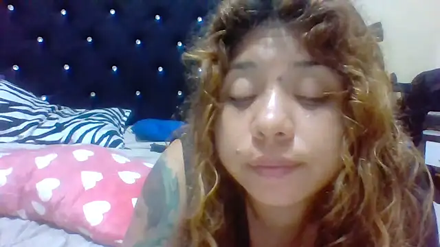 Snapshot of Jennxdolls chatting on 8, 3, 2025 Jennxdolls online show from 8, 3, 2025