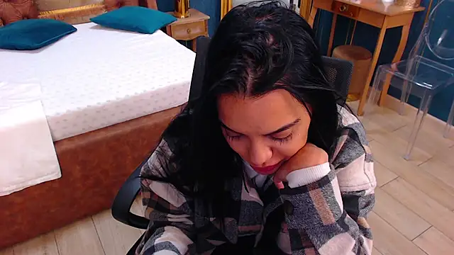 Snapshot of SerenaXMendez chatting on 22, 2, 2025 SerenaXMendez online show from 22, 2, 2025