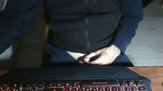 Snapshot of Adri_gard chatting on 20, 11, 2025 Adri gard online show from 20, 11, 2025