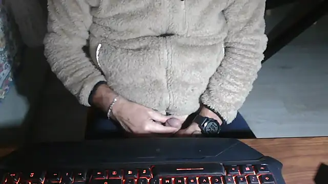 Snapshot of Adri_gard chatting on 24, 11, 2025 Adri gard online show from 24, 11, 2025