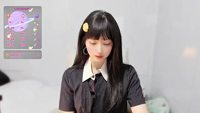 Snapshot of Nery_Asian chatting on 9, 9, 2025 Nery Asian online show from 9, 9, 2025