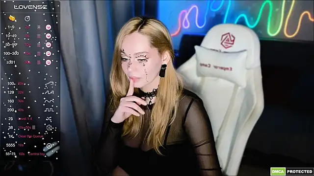 Snapshot of Bad_Girl009 chatting on 18, 10, 2025 Bad Girl009 online show from 18, 10, 2025